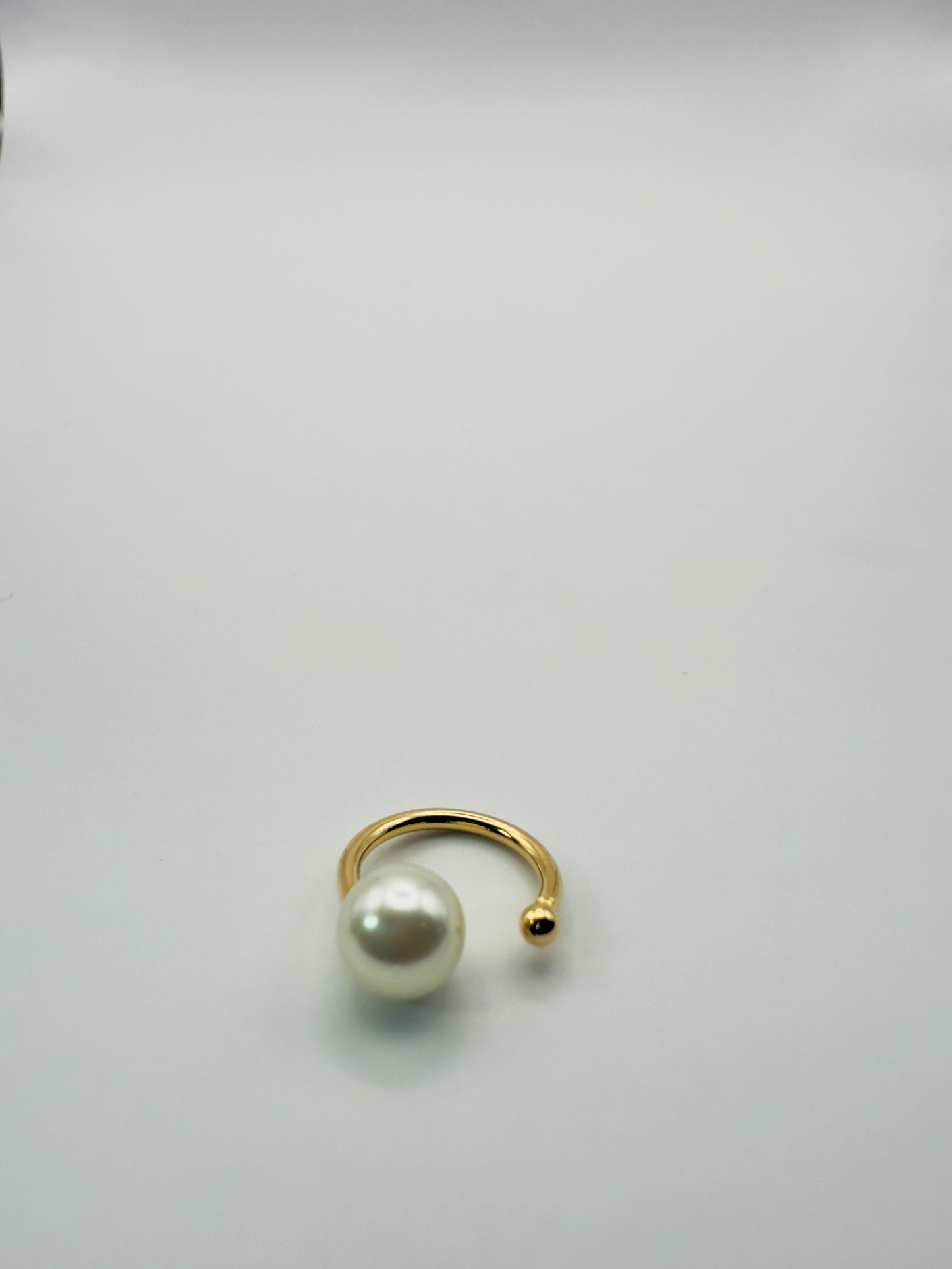 Pearl Orbit Ear Cuff